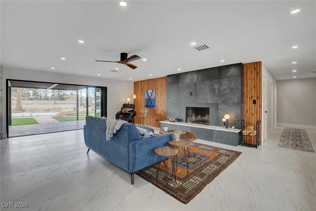 723 Spanish Drive photo 3