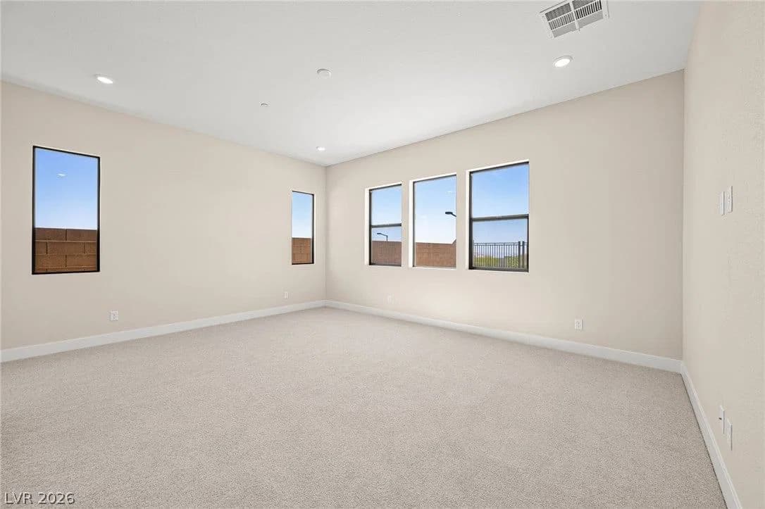 526 Carter House Way photo 4
