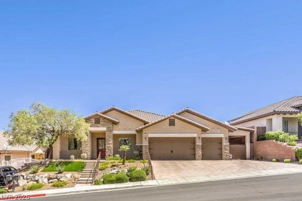 854 Tuscany Court photo 3