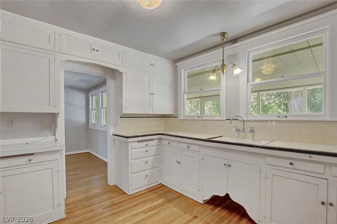 414 Ash Street photo 2