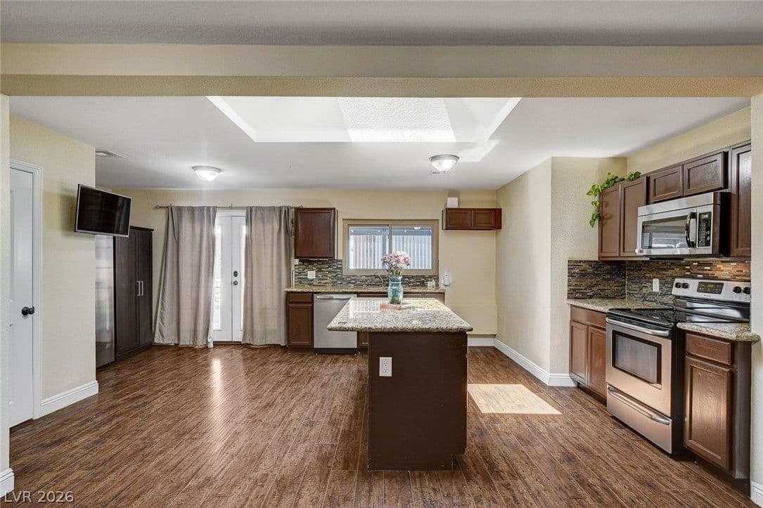 672 8th Street photo 5