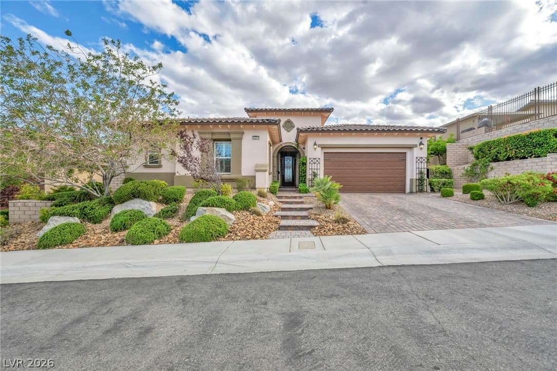 12217 Tempestad Avenue photo 4