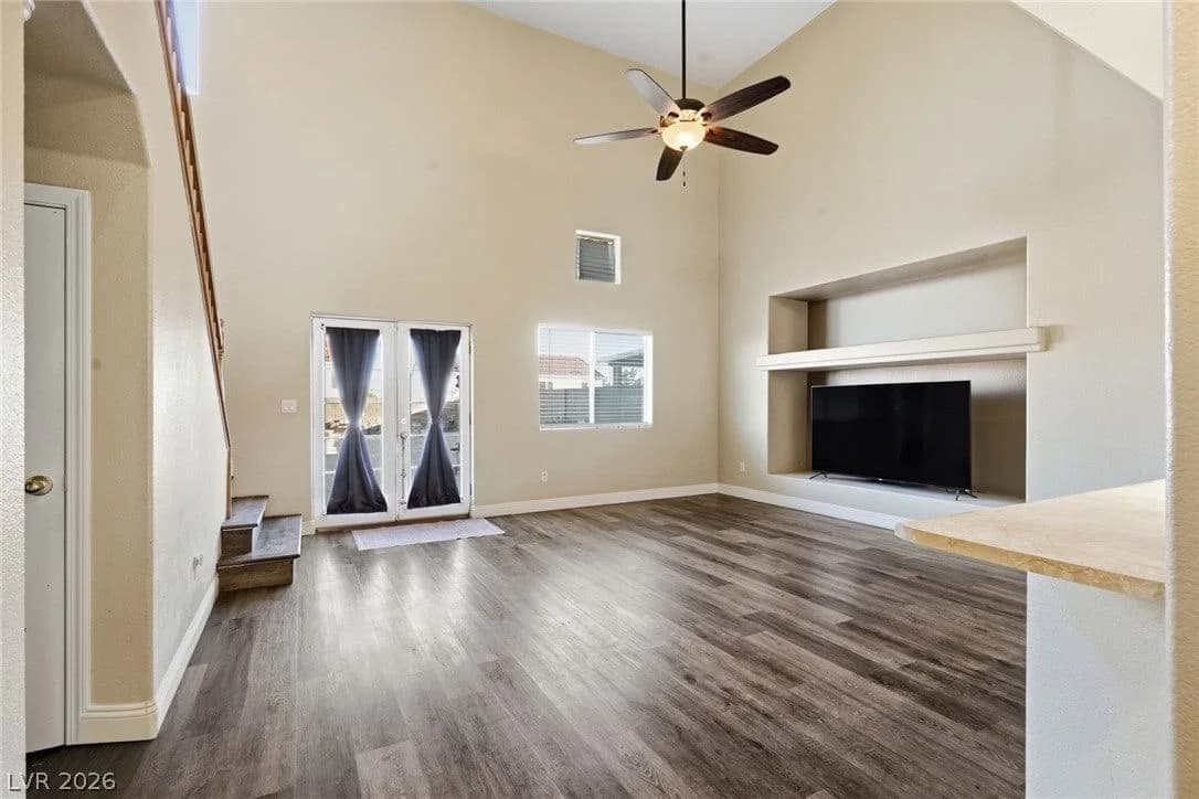 3731 Canary Creek Avenue photo 2