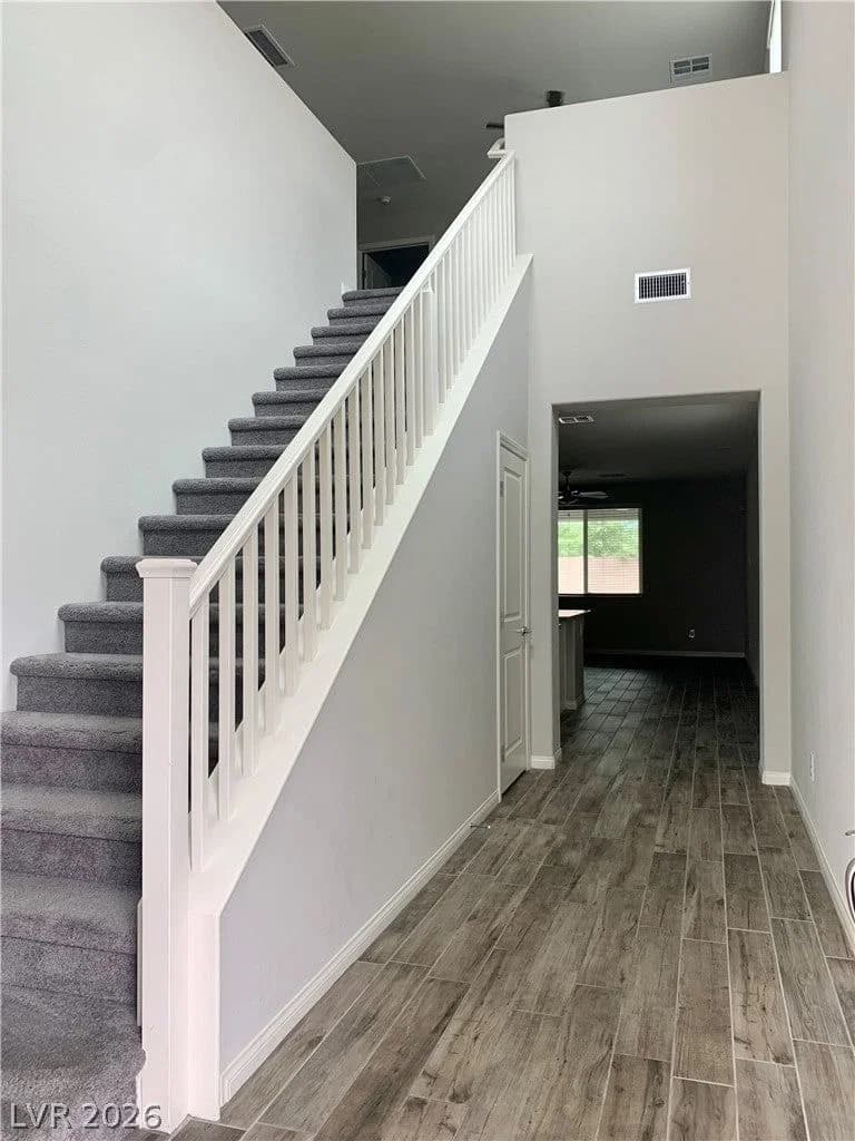 7419 Ardenno Street photo 2