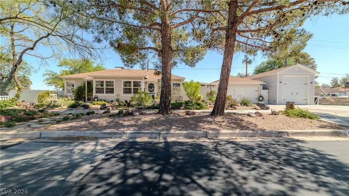 703 Wyoming Street photo 2