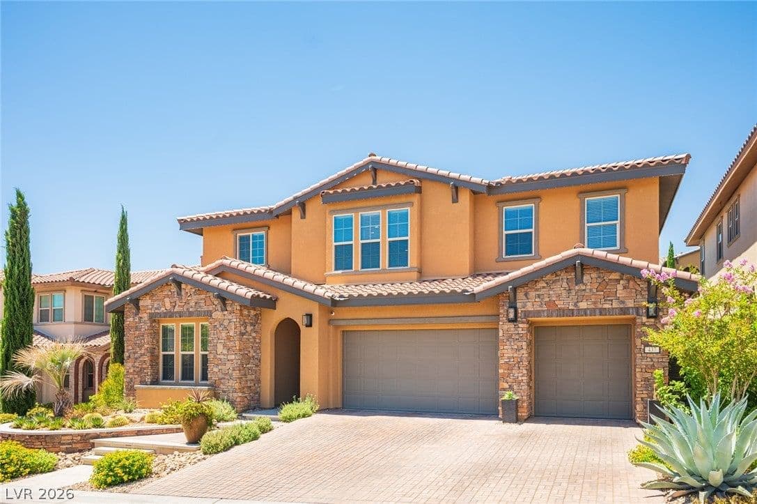 437 Beautiful Hill Court photo 3