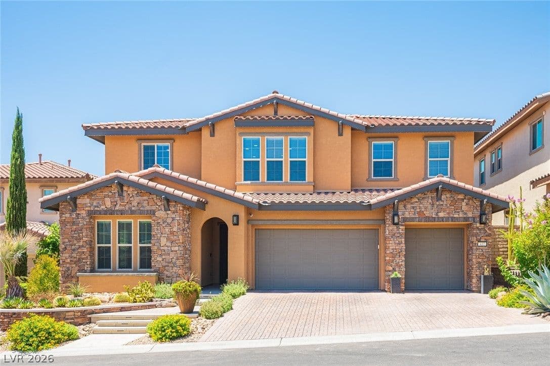 437 Beautiful Hill Court photo 4