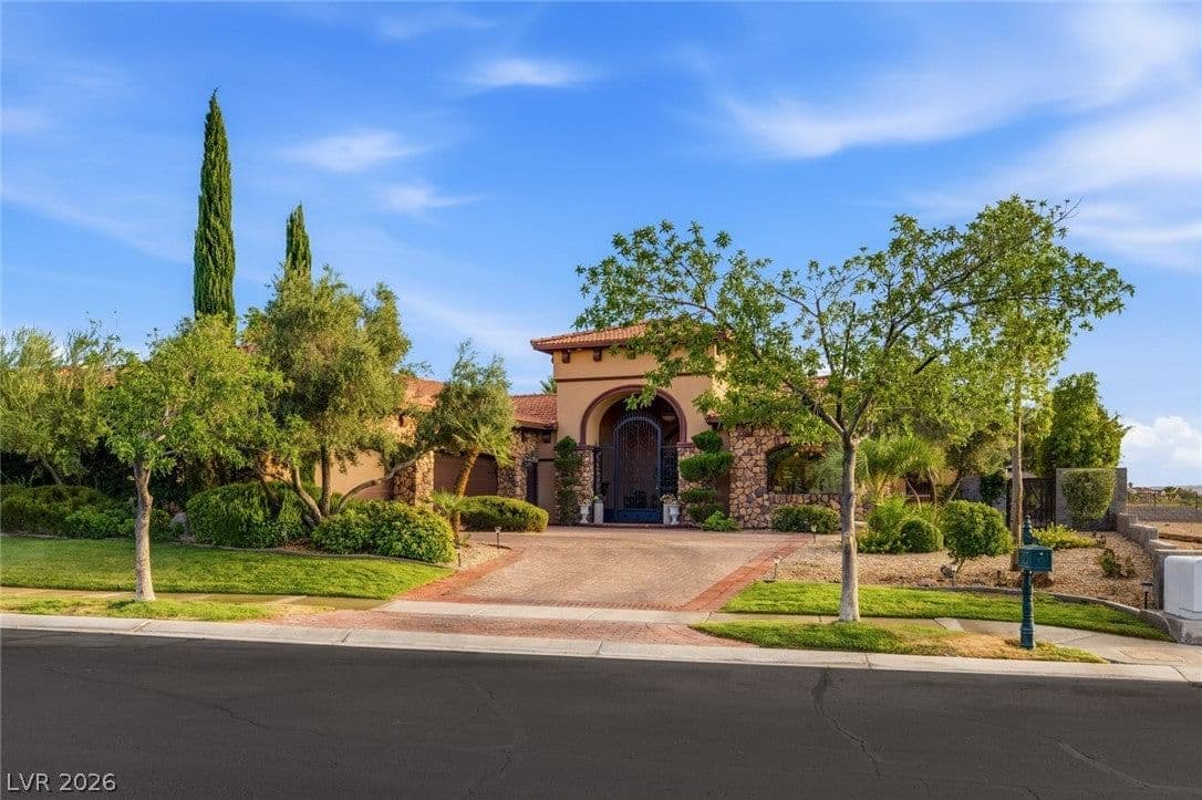 1369 Opal Valley Street photo 4