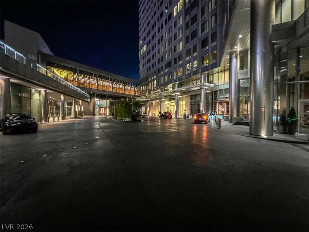 3750 Las Vegas Boulevard photo 3