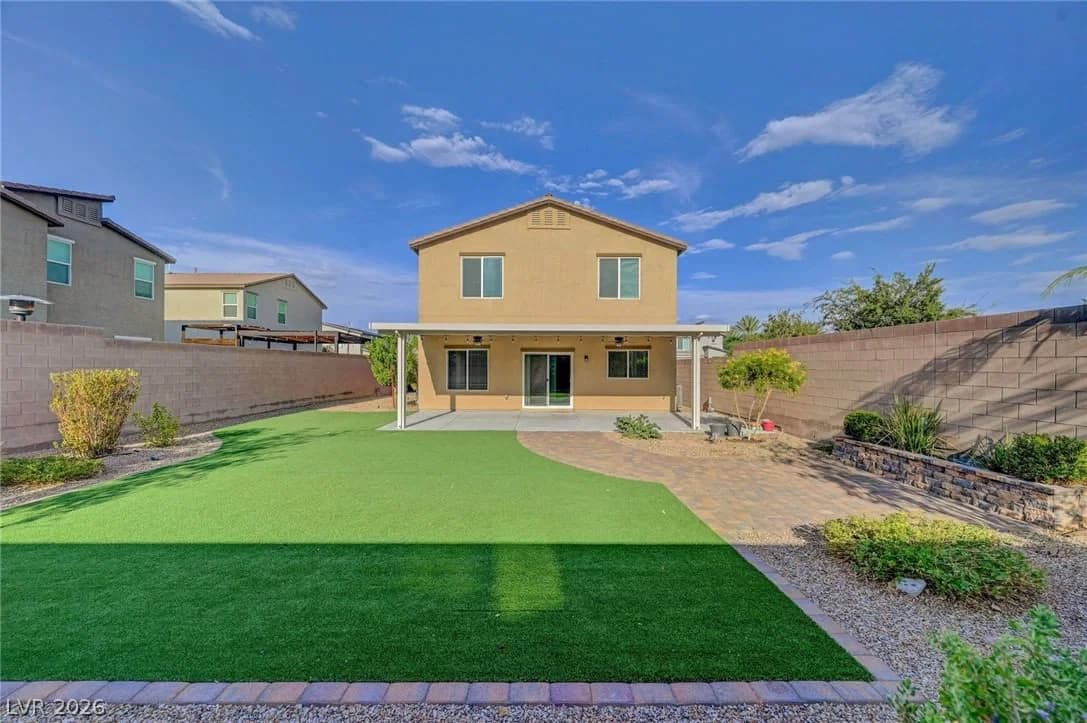 7845 Stone Forest Street photo 3