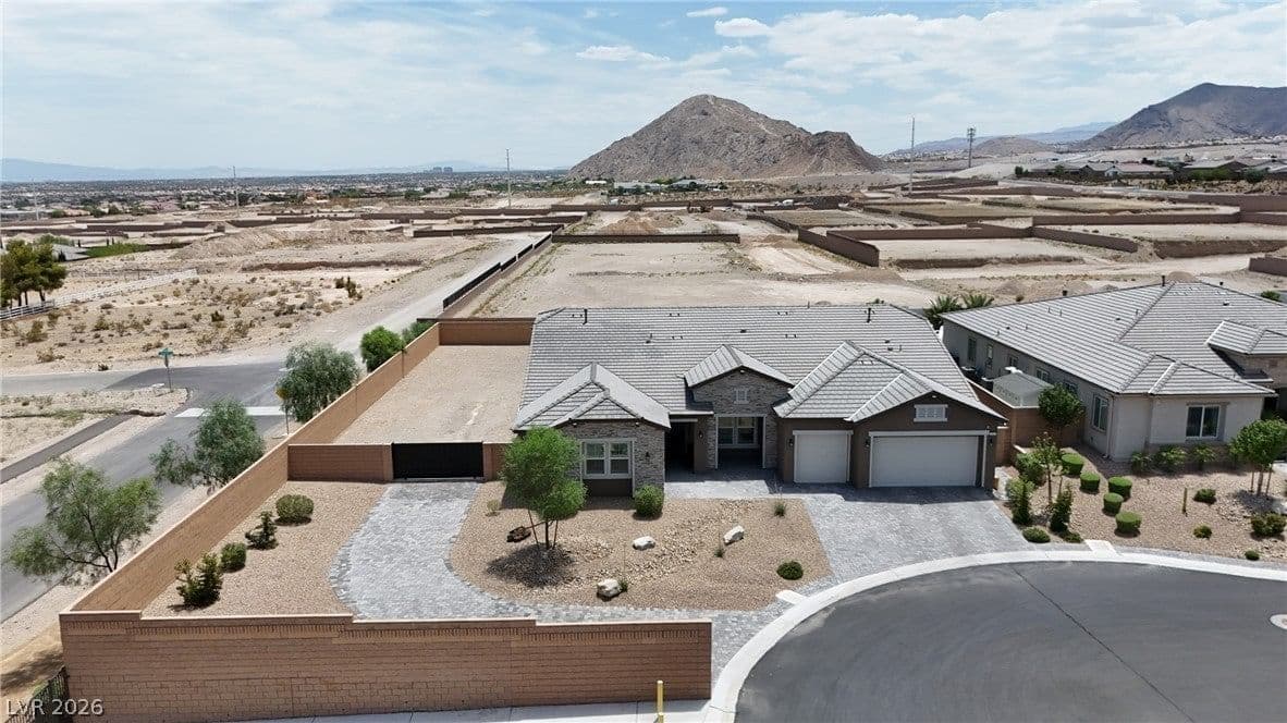 9915 Justin Earl Avenue photo 4