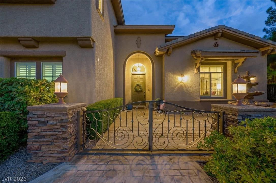 7105 Via Locanda Avenue photo 3