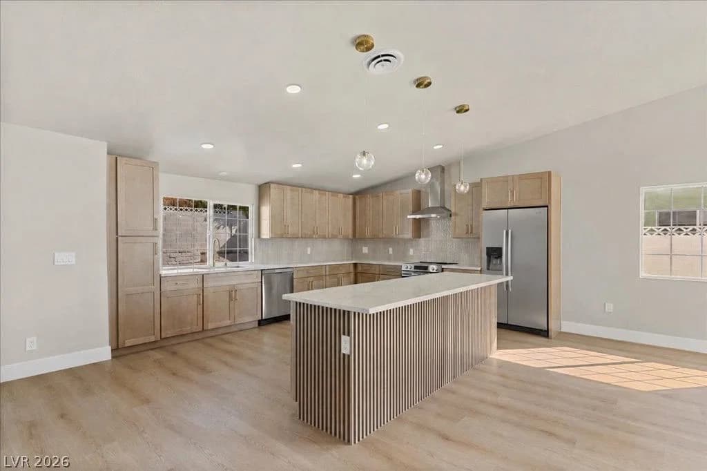 1439 Sorrel Road photo 2