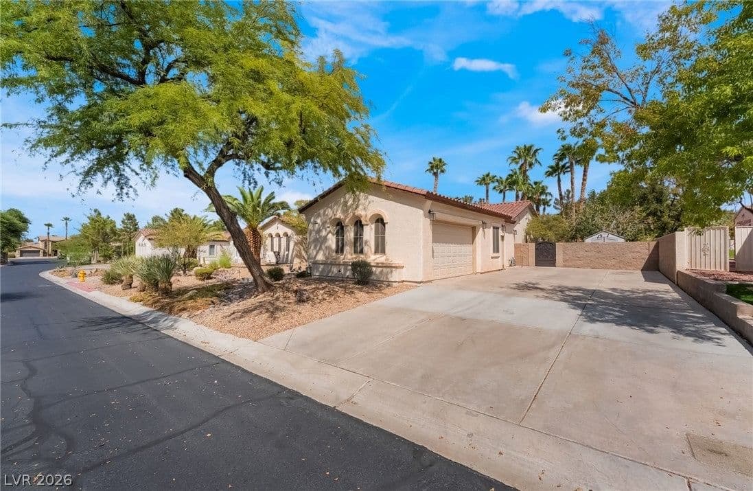 10610 Fairfield Avenue photo 4