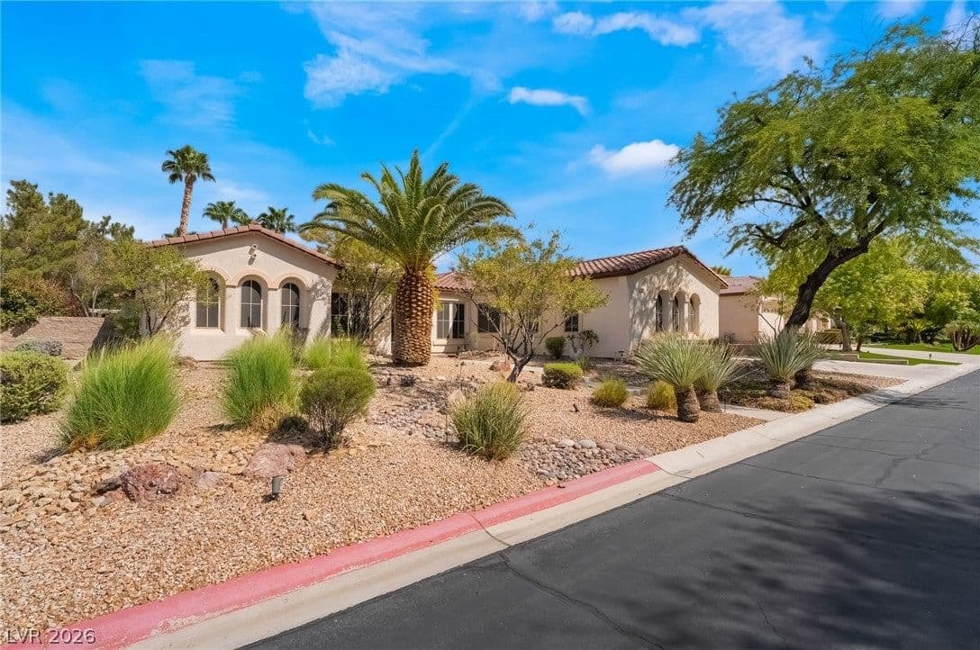 10610 Fairfield Avenue photo 3