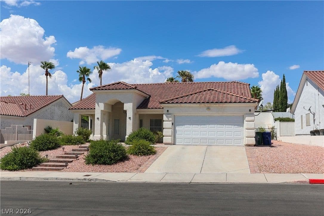 796 Capri Drive photo 3