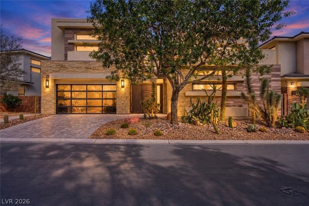 70 Grey Feather Drive photo 3