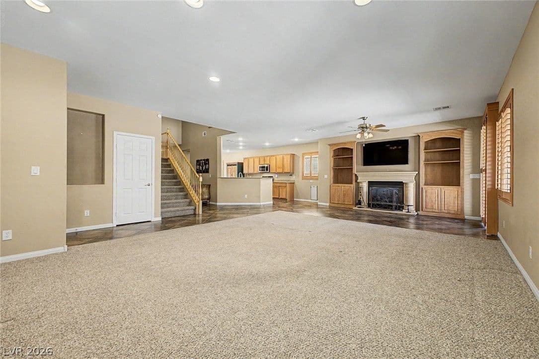 4104 Lancaster Falls Avenue photo 4