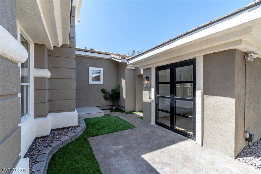 420 Pinnacle Heights Lane photo 4