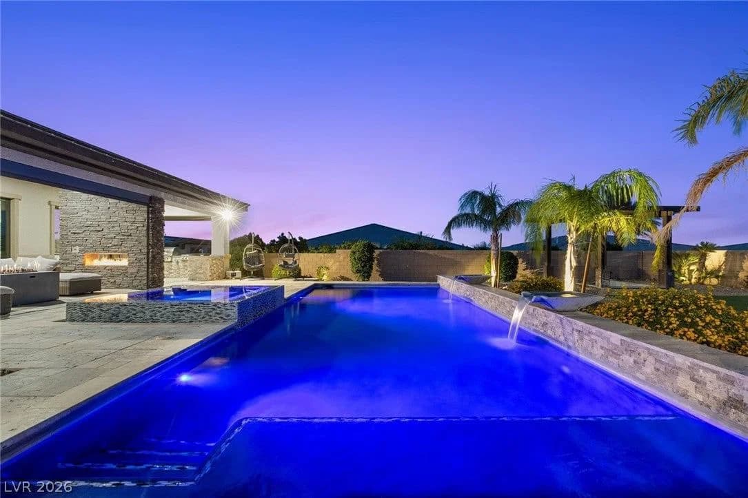 9841 El Campo Grande Avenue photo 4