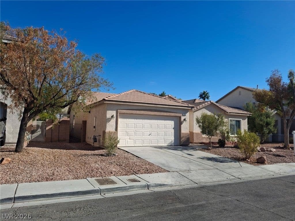 4002 Champagne Wood Drive photo 2