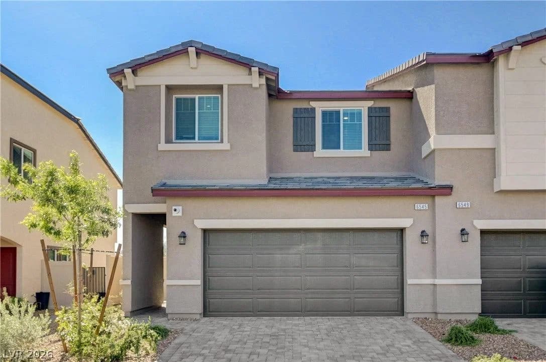 6545 Cinnamon Hazelnut Street