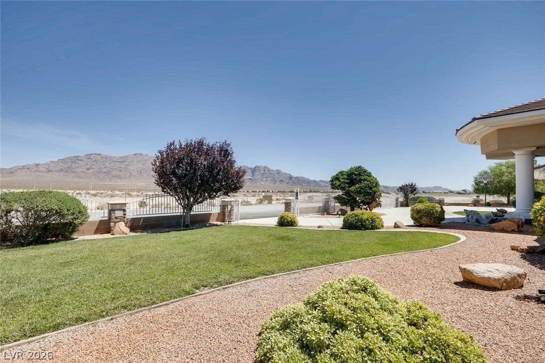 6325 Iron Mountain Road photo 2