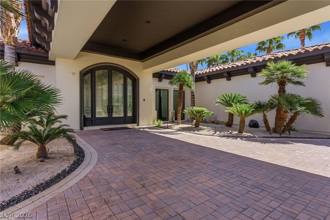 5016 Scenic Ridge Drive photo 3