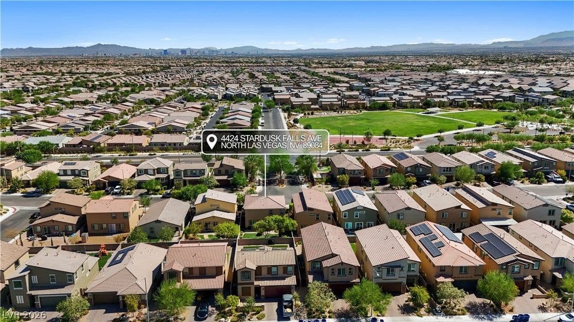 4424 Stardusk Falls Avenue photo 4