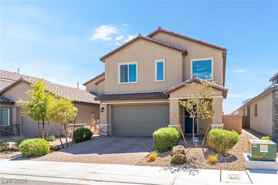 4355 Latitude Valley Court photo 2
