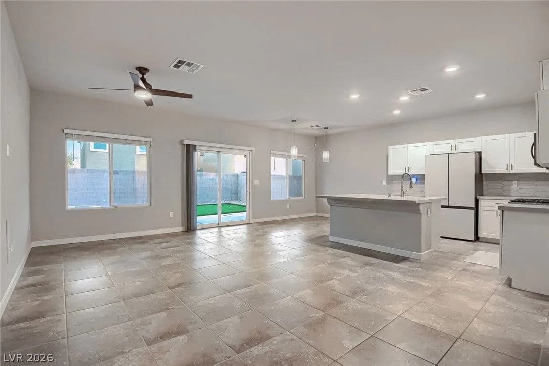3763 Lambent Avenue photo 4