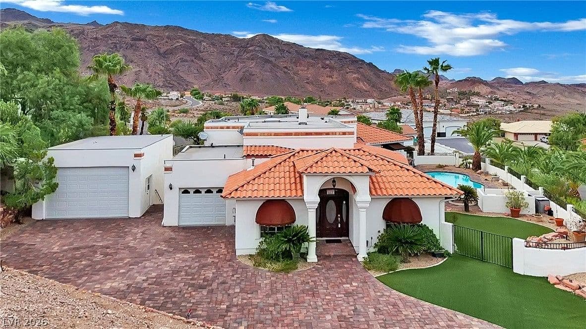 102 Red Rock Road