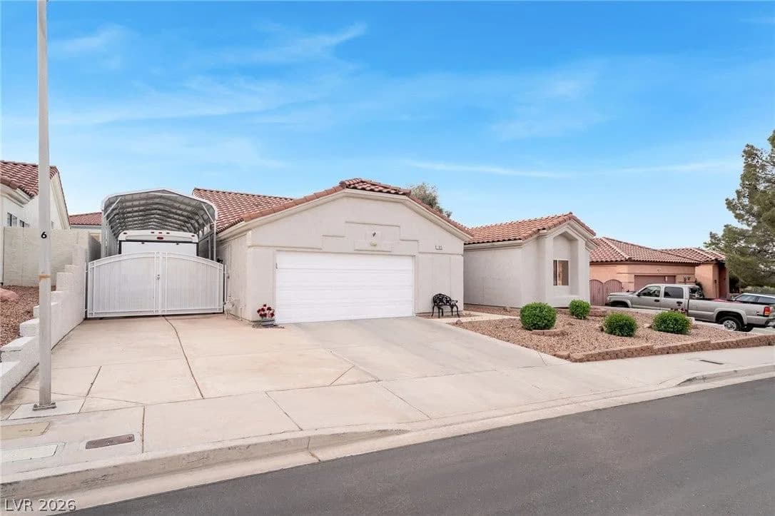785 San Remo Way photo 4
