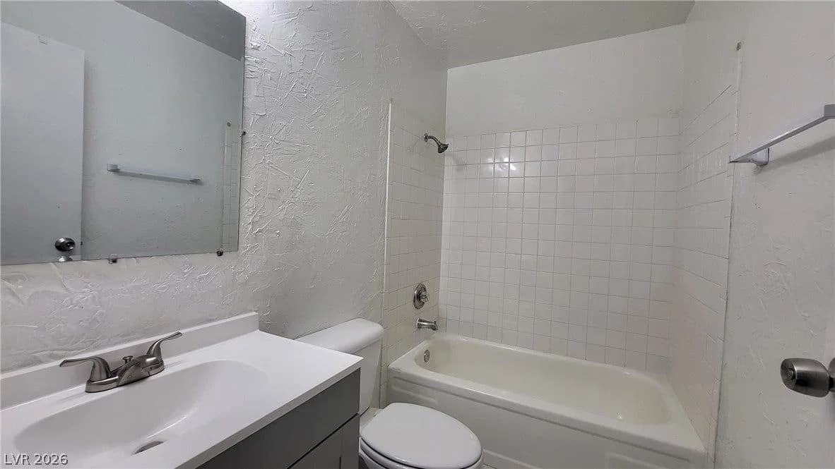 3117 Carey Avenue photo 2