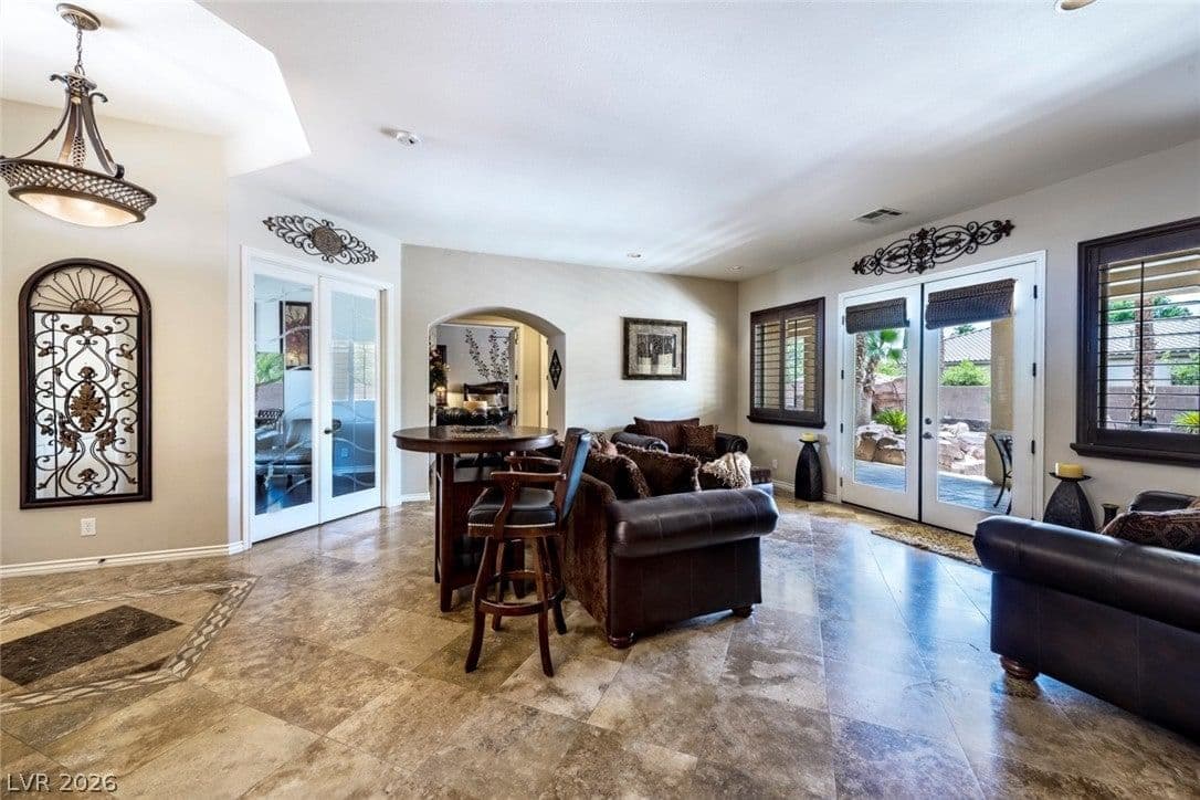 7561 Prancing Pony Court photo 4