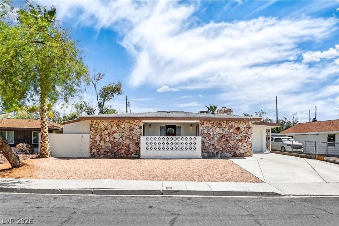 1211 Paiute Drive photo 3