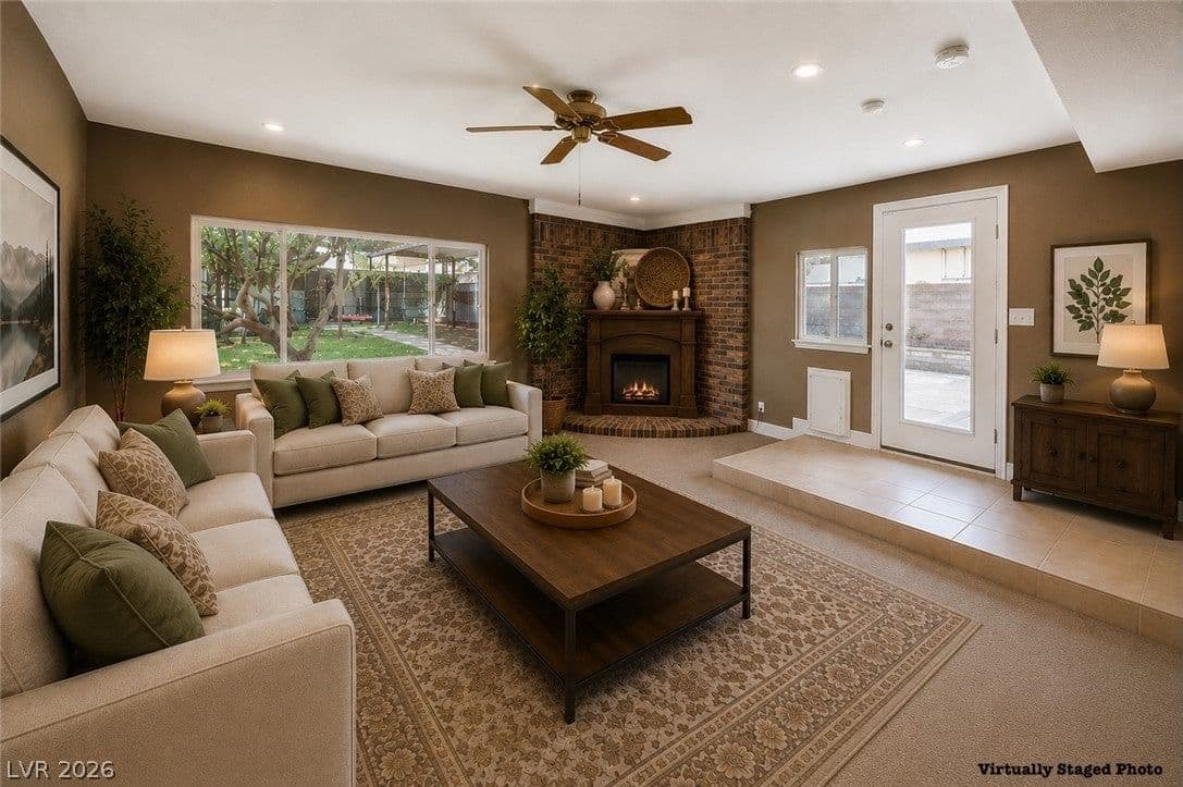 712 Aztec Place photo 3