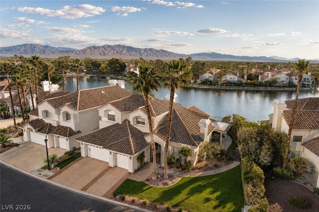 2972 Sun Lake Drive photo 4