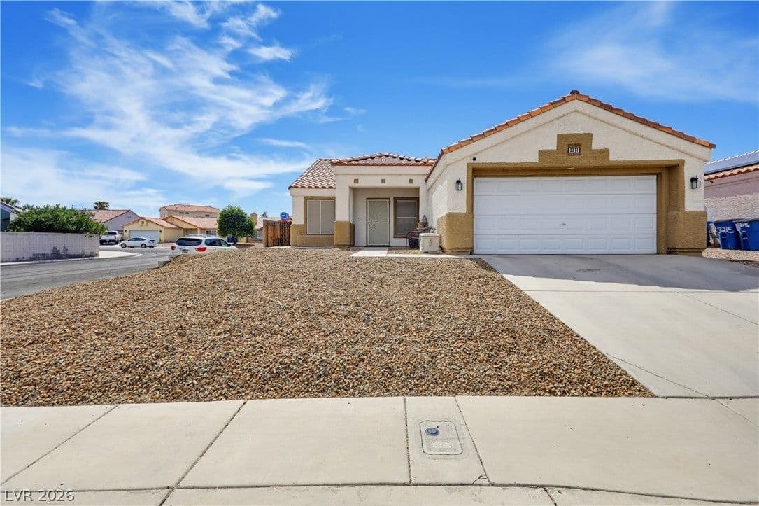 3211 Panamint Court photo 2