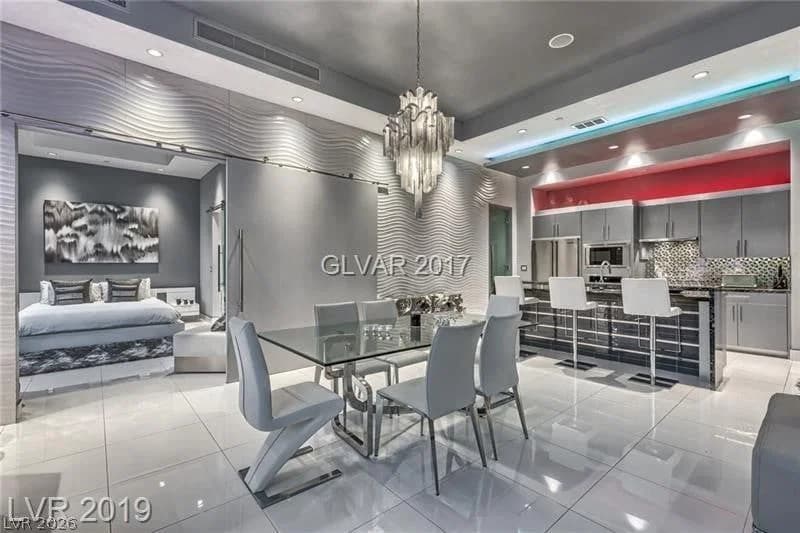 3722 Las Vegas Boulevard photo 5