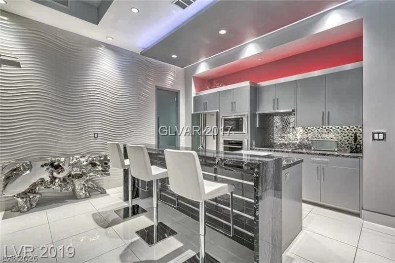3722 Las Vegas Boulevard photo 3