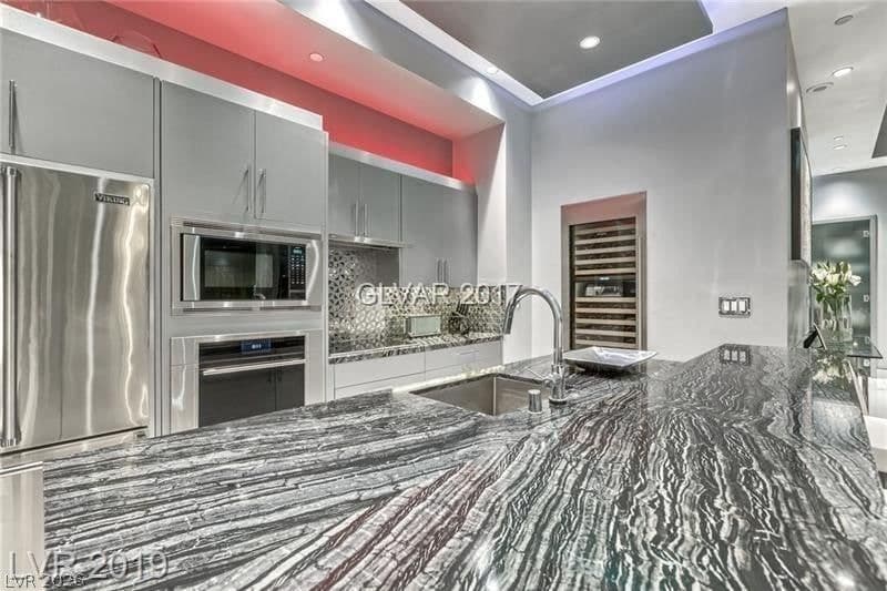 3722 Las Vegas Boulevard photo 4