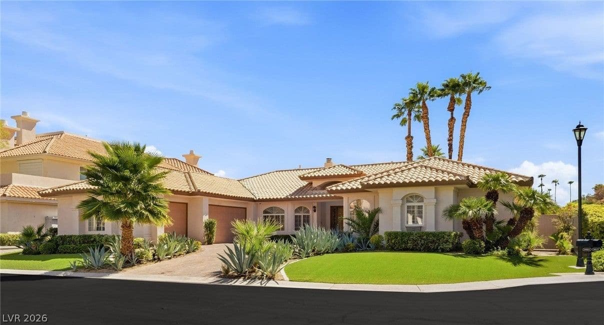 8633 Lakeridge Circle
